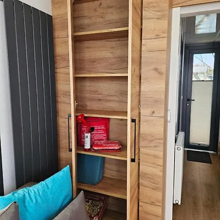 Mobiles Hausboot El'milia Mit Eigener Ankerboje Auf Dem * Braunsbedra