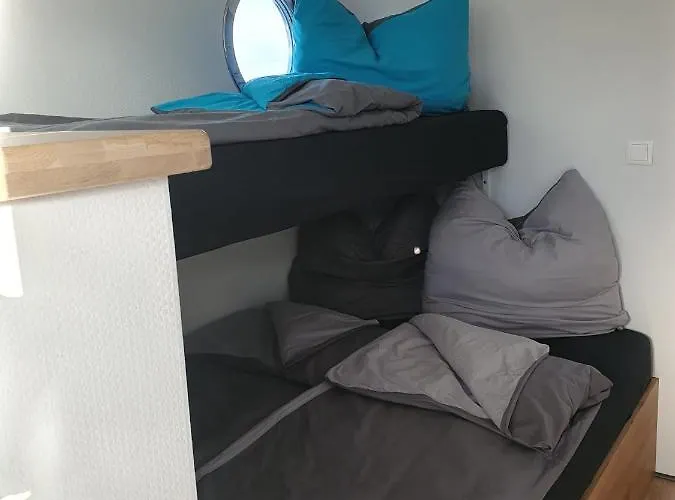 Tekne Mobiles Hausboot El'milia Mit Eigener Ankerboje Auf Dem Braunsbedra