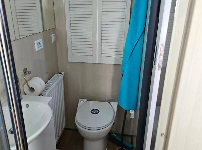 보트호텔 Mobiles Hausboot El'milia Mit Eigener Ankerboje Auf Dem *